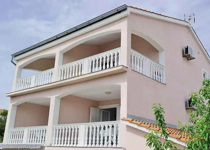 3 Apartment Šilo